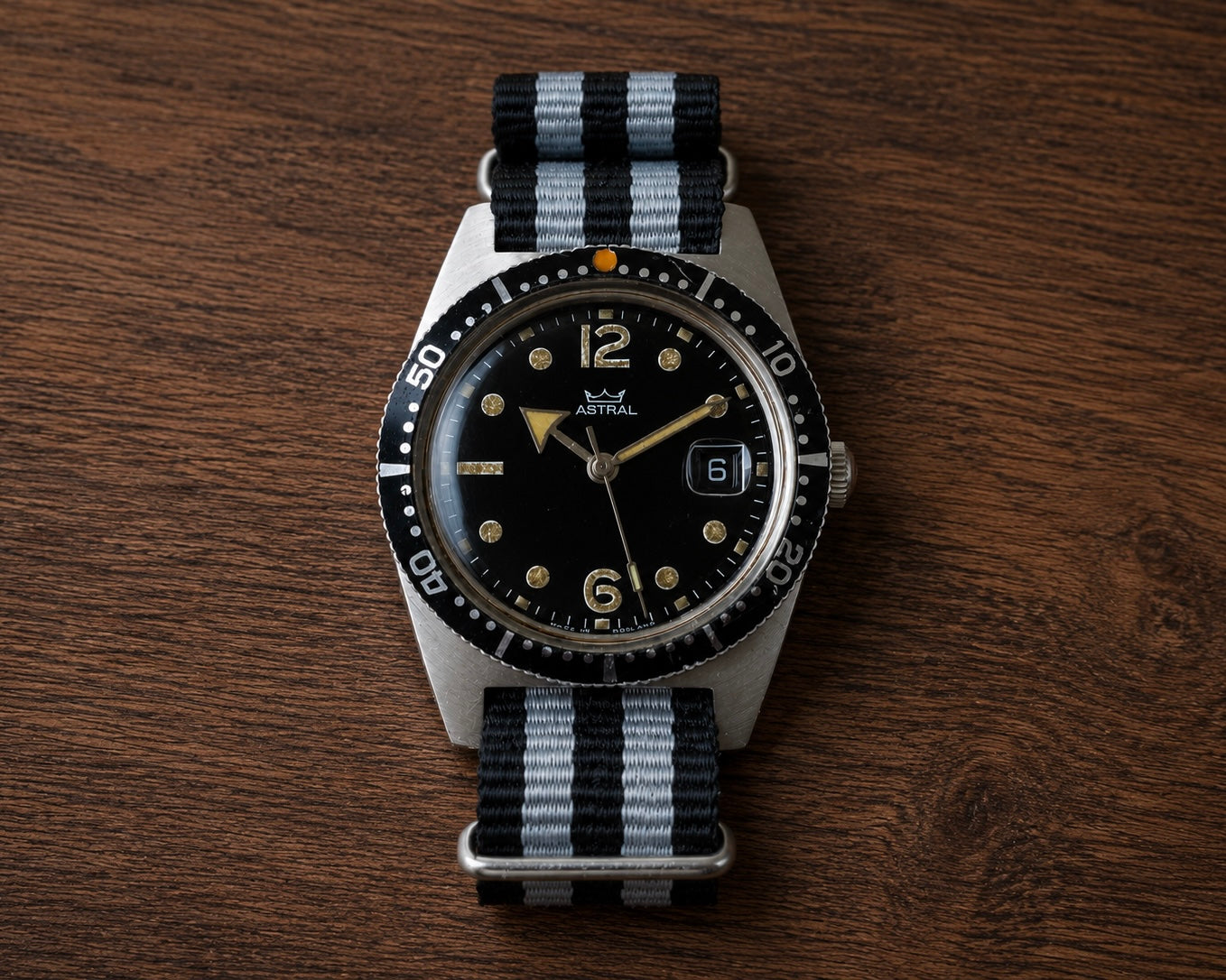 【美品・レア個体】Smiths Astral Diver CM.4501｜1969年製｜Cal.400｜ハック機能｜17石｜英国製｜機械式時計